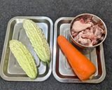 有機苦瓜排骨湯(簡單料理)的食譜步驟1照片