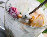 Hình bước làm 2 của món Trái cây dầm sữa chua