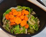 Foto del paso 3 de la receta Solomillo de cerdo en salsa de verduras