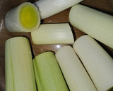 Foto del paso 3 de la receta: Crema de puerros a la plancha