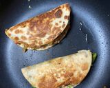 รูปขั้นตอนการทำที่ 4 ของ Tortilla ตอติญ่าไส้เนื้อสับ ฉบับง่ายมาก ๆ อร่อยด้วย