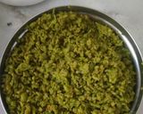 A picture of step 2 of Peas paratha.