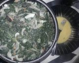 Foto del paso 2 de la receta: Tortilla de acelga espinaca y cebolla