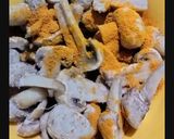 A picture of step 2 of Straw mushroom pickle.
