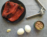 Foto del paso 1 de la receta: Ensalada de pimientos rojos asados