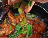 Foto langkah ke 6 dari resep Ayam Goreng Rempah Wangi.