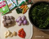 Foto langkah ke 1 dari resep Sayur Pakis Masak Santan.