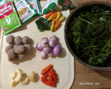 Foto langkah ke 1 dari resep Sayur Pakis Masak Santan.