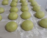 Foto langkah ke 7 dari resep Donat pandan montok.