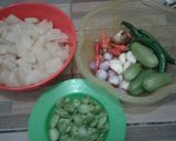 Foto langkah ke 1 dari resep Oseng kikil pete asam pedes.