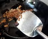 Foto langkah ke 3 dari resep Bihun goreng kakul bumbu mbo.
