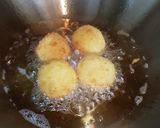 Foto langkah ke 3 dari resep Bola Kentang Lumer.