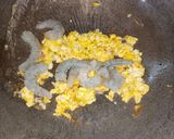 Foto langkah ke 3 dari resep Nasi Goreng Udang.