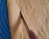 A picture of step 11 of Caramelized Pineapple stuffed Sweet Cheese Roll.