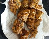 A picture of step 5 of Street style pakoray.
