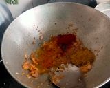 A picture of step 3 of Paneer bhurji.