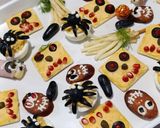 Halloween falatkák recept fázis 6 fotója