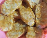 Foto langkah ke 2 dari resep Tempe tahu goreng bumbu kuning.