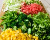 A picture of step 1 of Multigrain bread veggie sandwiches.