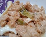 A picture of step 2 of Creamy chicken Jalfarezi.