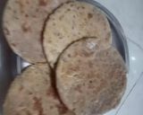 A picture of step 3 of Wheat bran and mix flour mini bhakri.