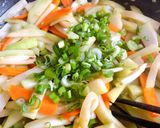 Hình bước làm 4 của món Su Su Cà Rốt Xào Bò