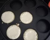 Foto langkah ke 8 dari resep 7. Martabak Manis Mini Isi Custard Cream.