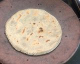 બાજરી નો રોટલો (Millet Flour Rotlo Recipe In Gujarati) રેસીપી સ્ટેપ3ફોટો