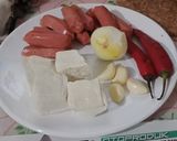 Foto langkah ke 1 dari resep Sosis Tahu Saus Tiram.
