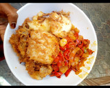A picture of step 2 of Fried yam with sauce.