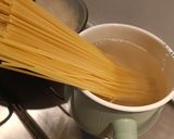 A picture of step 5 of Spaghetti with Chanterelle Sauce.