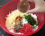 A picture of step 4 of One Bite Vegetables Rice Balls.