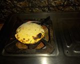 मक्के की रोटी (makke ki roti recipe in Hindi) रेसिपी चरण 3 फोटो