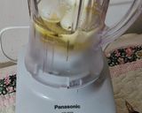 Gambar langkah 2 resipi Home Made Mayonnaise.