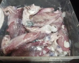 Foto langkah ke 1 dari resep Cumi /Sotong Hitam Pedas.