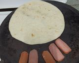 Gambar langkah 1 resipi Tortilla Wrap Malas ala Hot n Roll.