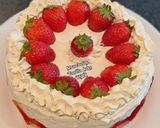 A picture of step 2 of 🎂🍓🍰Strawberry Vanilla Cake🍰🍓🎂.