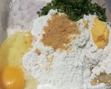 Foto langkah ke 3 dari resep Kue Bawang Gunting Renyah.