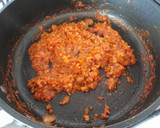 Foto del paso 6 de la receta: Cazuela de butifarra y calamares con pimiento escalivado