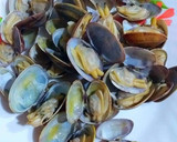 Foto del paso 3 de la receta: Arroz súper caldoso de almejas al azafrán en dos caldos