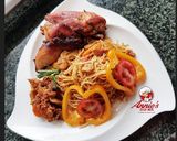 A picture of step 5 of Sea food pasta, Fried chicken and shrimp/shredded chicken sauce.