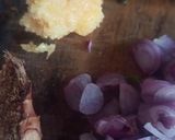 Foto langkah ke 1 dari resep Tumis Kangkung Saus Tiram.