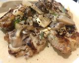 รูปขั้นตอนการทำที่ 3 ของ เบอเกอร์หมูกับเห็ดไวท์ครีมซอสคีโต