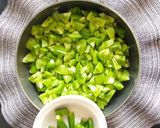 A picture of step 1 of Green Tomato Chutney.