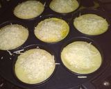Foto langkah ke 3 dari resep Surabi keju susu.
