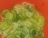 Foto del paso 3 de la receta: Espaguetis de zucchini con tinga