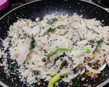 A picture of step 2 of Arisi upma (rice rava upma).