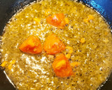 Foto del paso 4 de la receta: Vieiras y cecina con guarnición de guisantes salteados