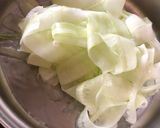 รูปขั้นตอนการทำที่ 2 ของ แตงกวาผัดไข่