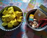 Foto langkah ke 1 dari resep Tahu bulat teri.